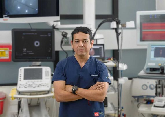 Doctor Carlos Robles Medranda Gastroenterólogo